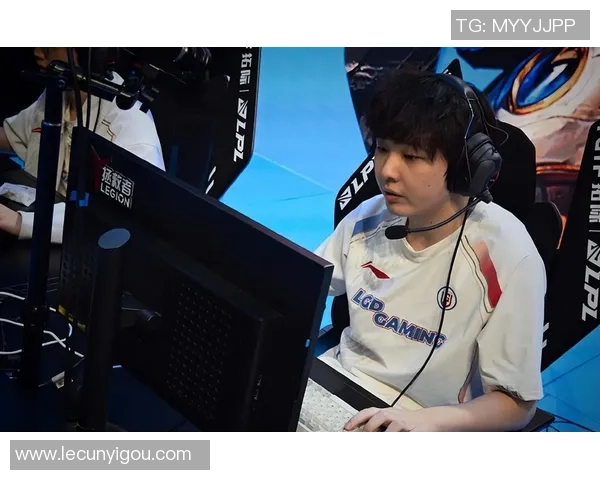 BLG与TES激战正酣第二局高光时刻回顾与精彩瞬间解析